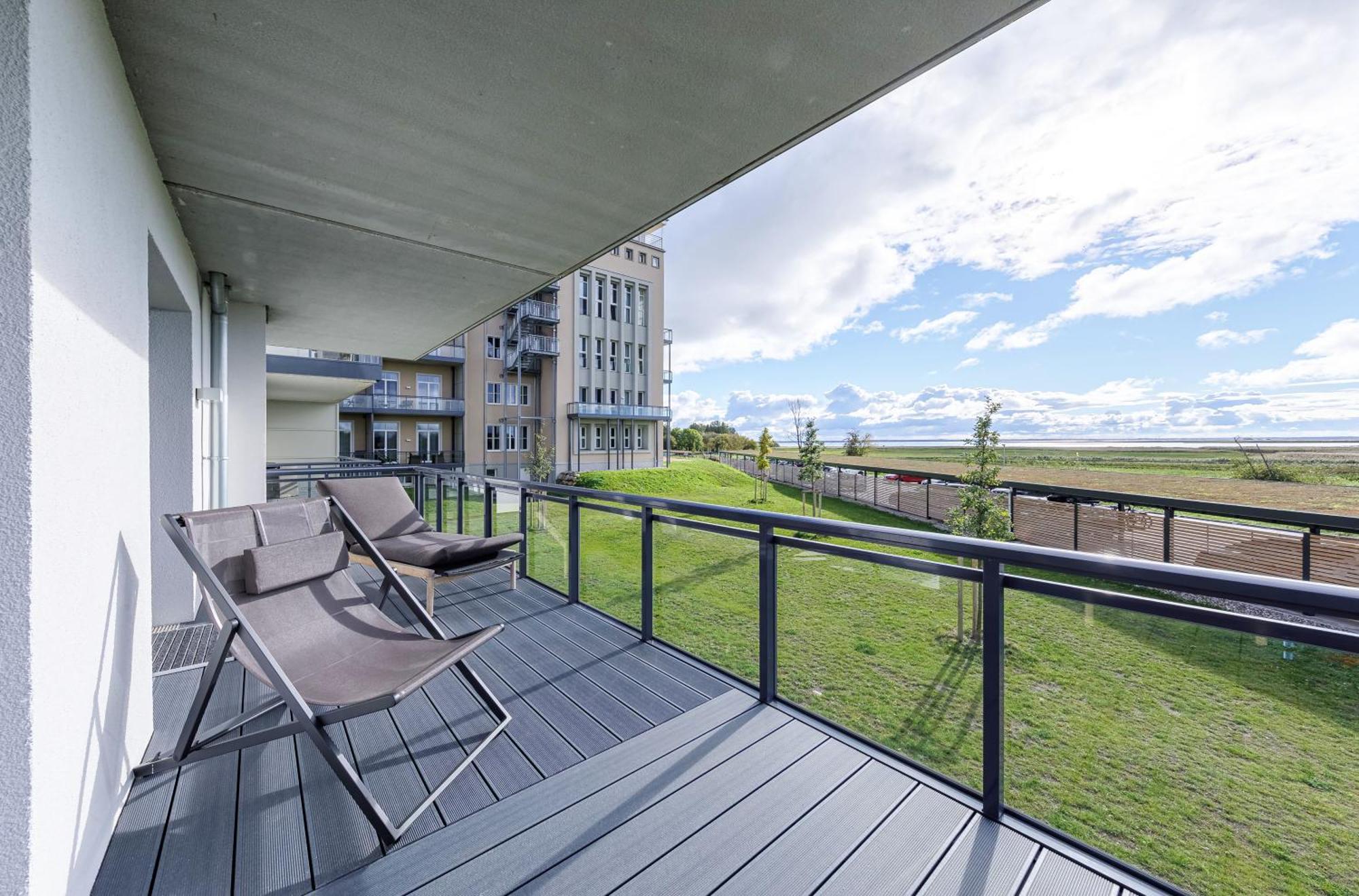 Zwei Wasser - Strandhaus Alte Seefahrtschule Aparthotel Wustrow  Exterior photo