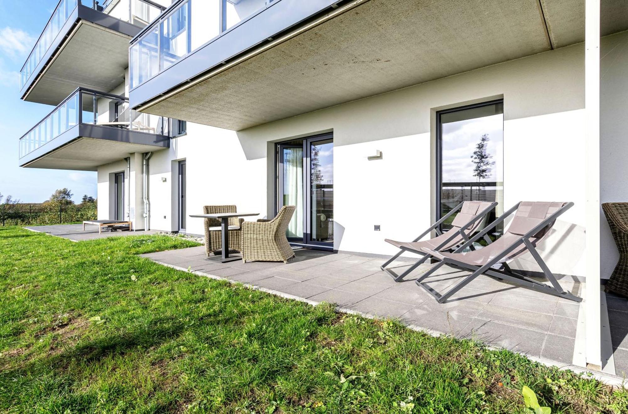 Zwei Wasser - Strandhaus Alte Seefahrtschule Aparthotel Wustrow  Exterior photo