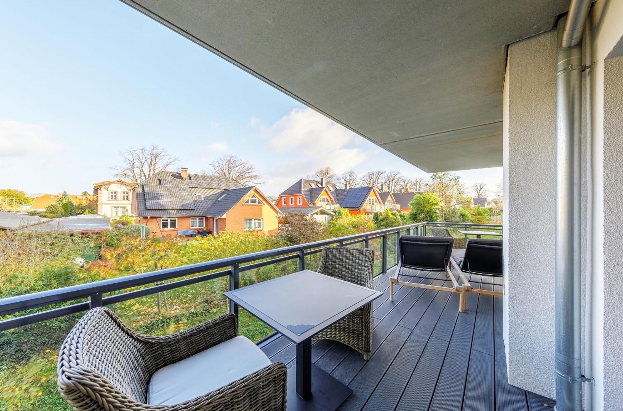 Zwei Wasser - Strandhaus Alte Seefahrtschule Aparthotel Wustrow  Exterior photo